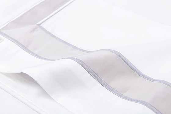 OEM Vỏ gối thêu bông trắng OEKO-TEX Vỏ gối kích thước King